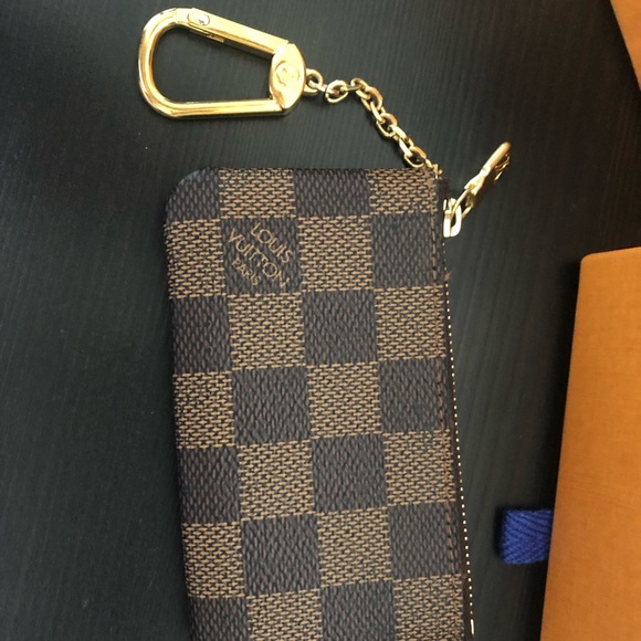 Louis Vuitton Damier Ebene Key Pouch - Picture 3 of 6